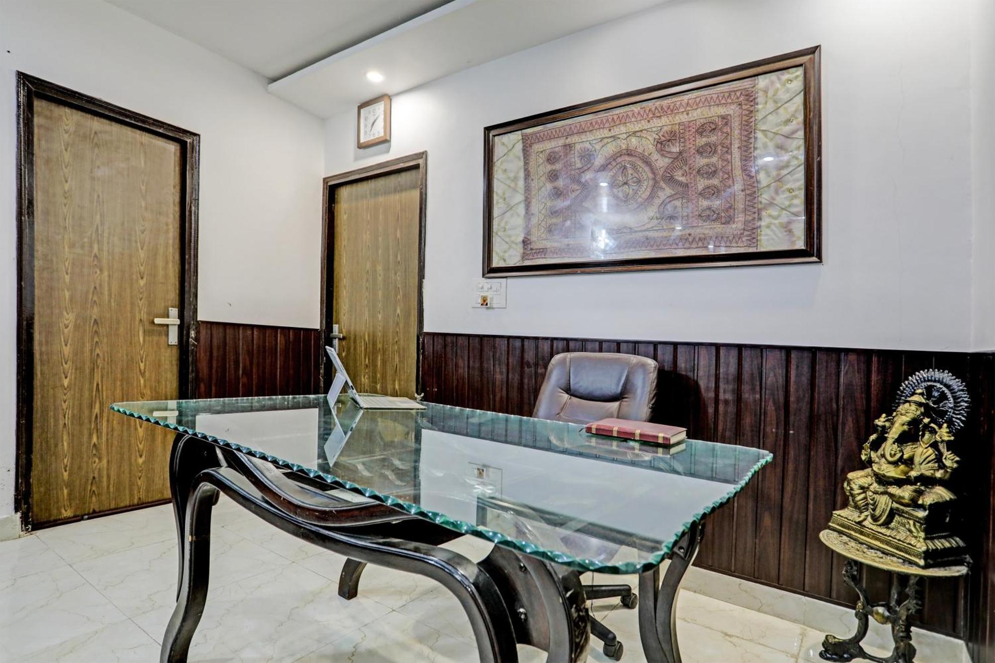 Oyo Home Green View Appartments Beās Екстериор снимка